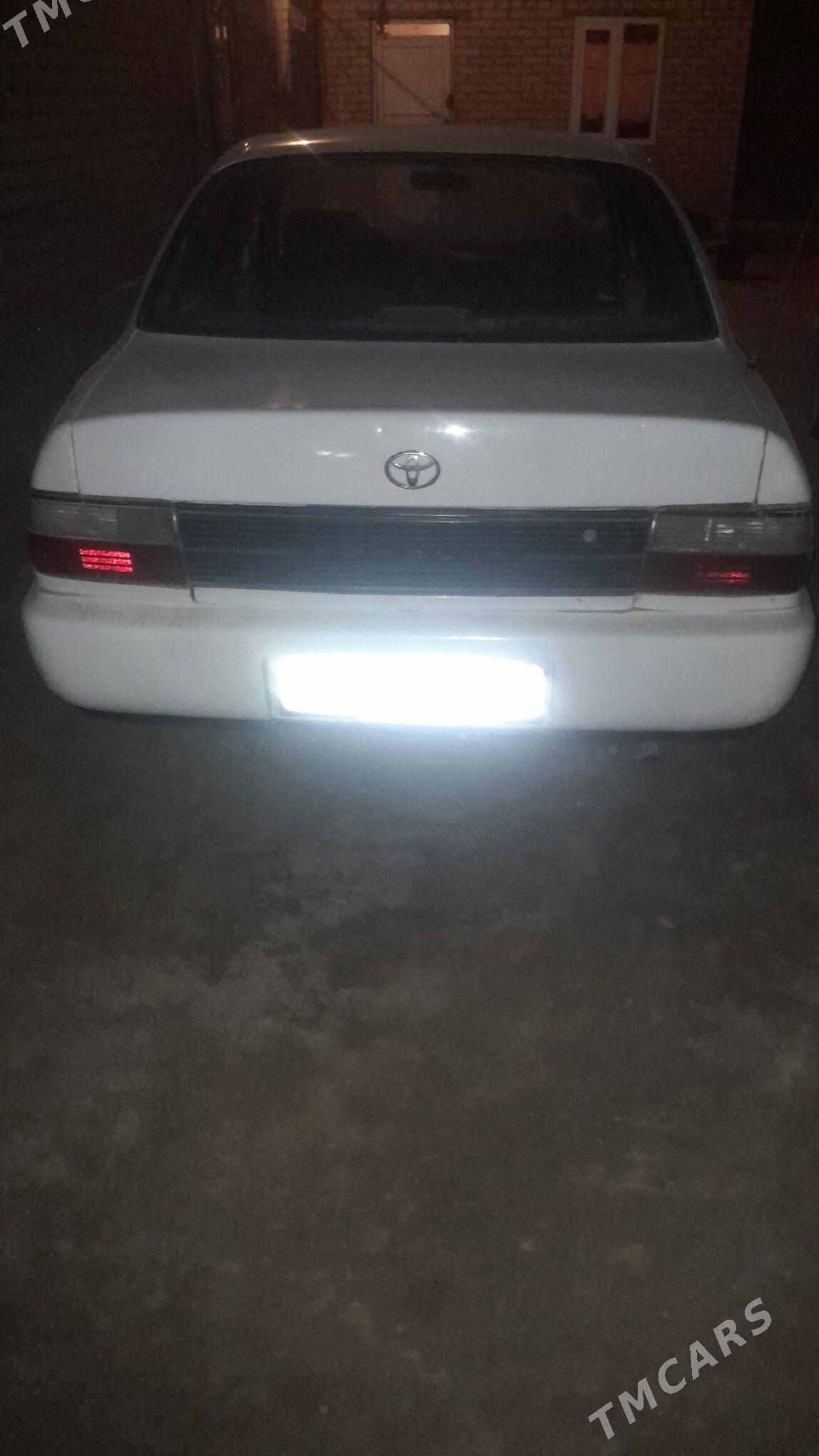 Toyota Corolla iM 1996 - 42 000 TMT - Сакар - img 3