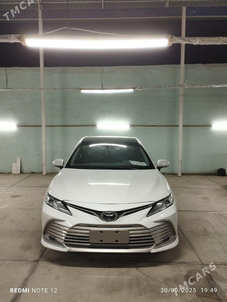 Toyota Camry 2022 - 334 900 TMT - Garadamak Şor - img 5