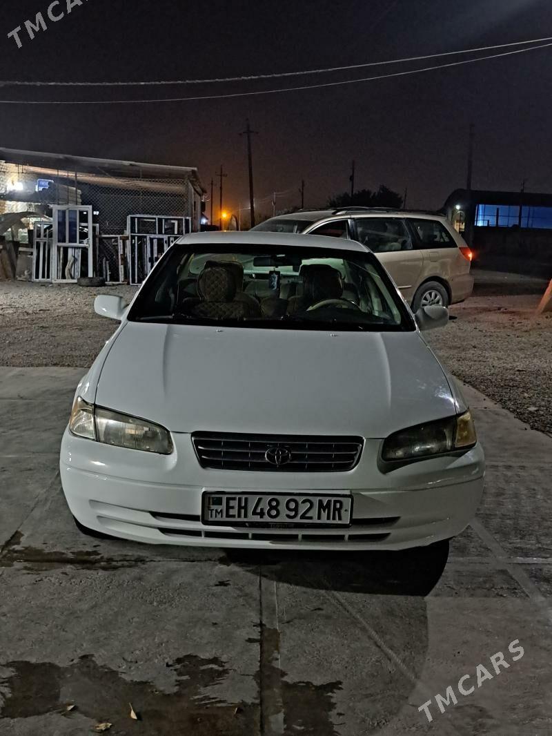 Toyota Camry 1998 - 128 000 TMT - Мары - img 7
