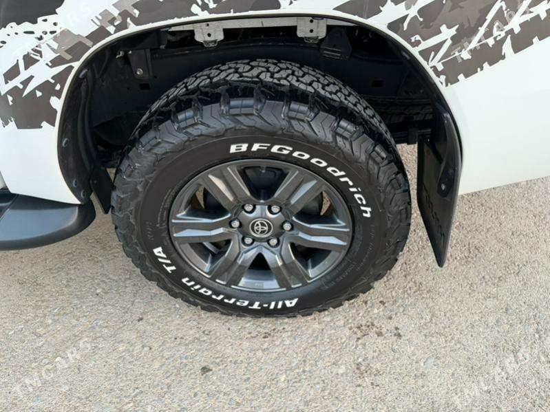 Toyota Hilux 2021 - 668 000 TMT - Ашхабад - img 6