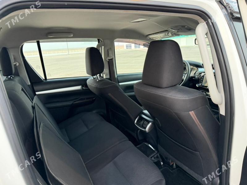 Toyota Hilux 2021 - 668 000 TMT - Ашхабад - img 8