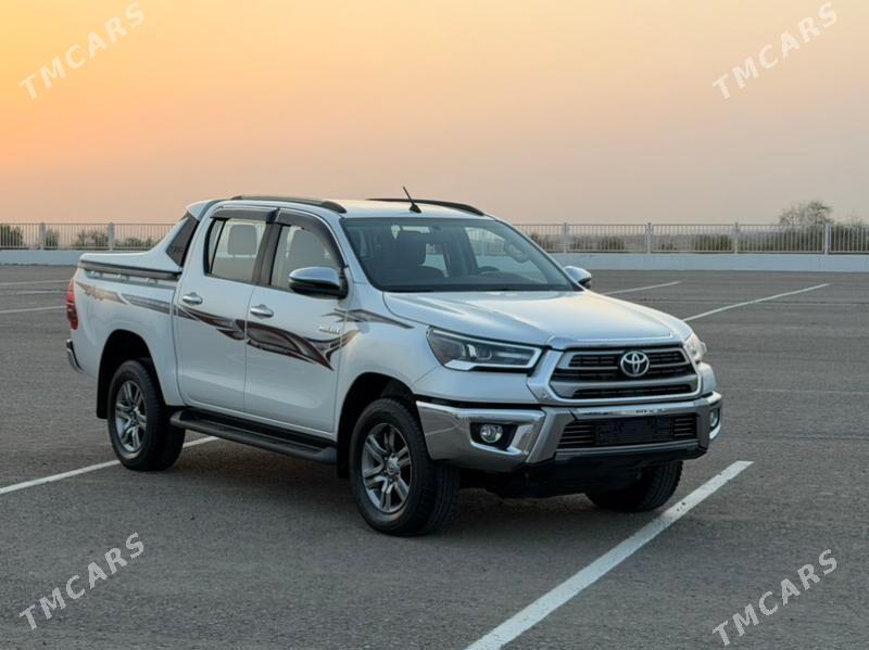 Toyota Hilux 2024 - 668 000 TMT - Ашхабад - img 4