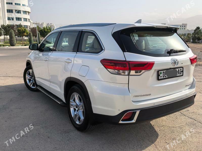 Toyota Highlander 2018 - 530 000 TMT - Ашхабад - img 4