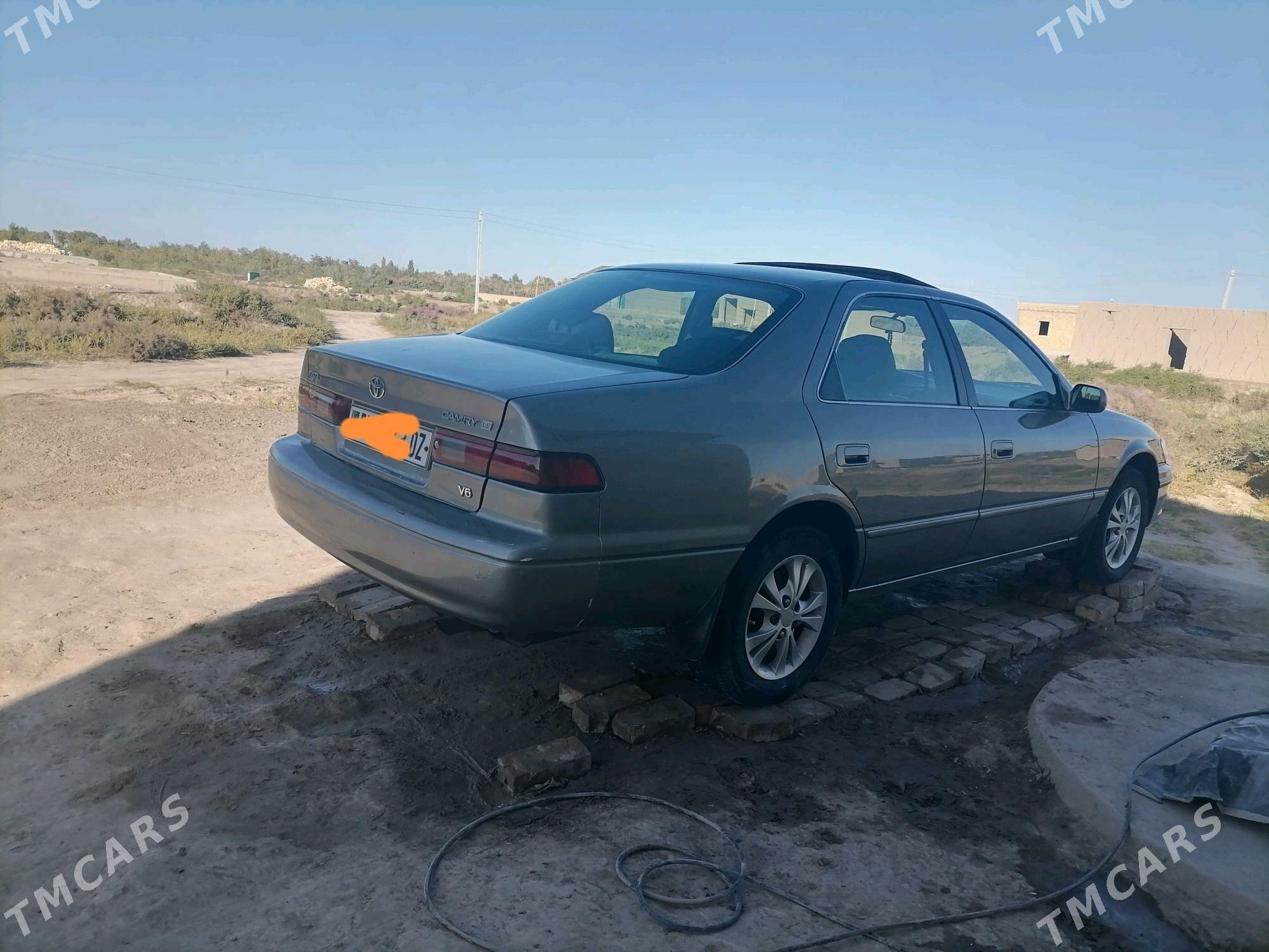 Toyota Camry 1997 - 136 000 TMT - Кёнеургенч - img 4