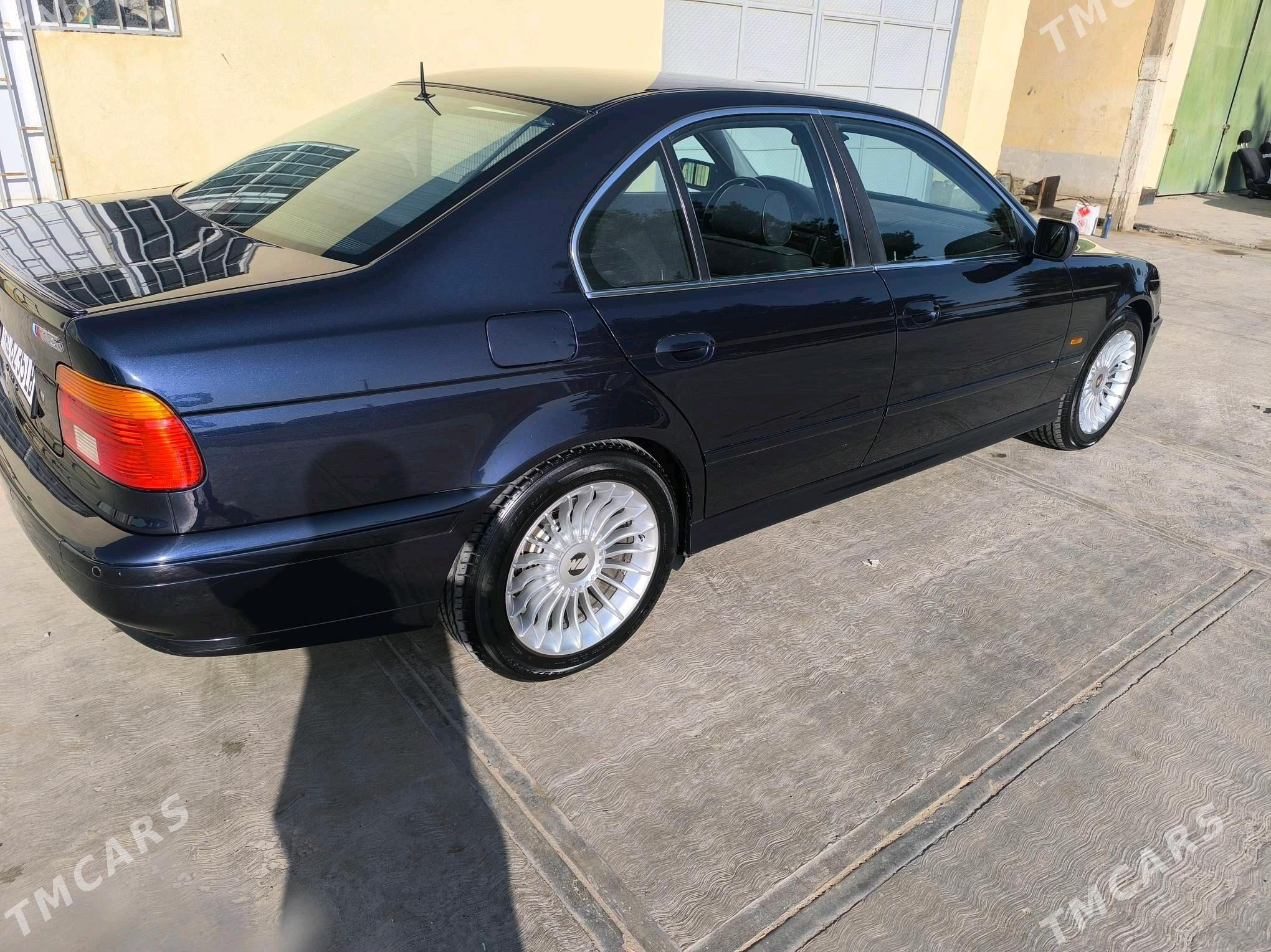BMW E39 2003 - 150 000 TMT - Саят - img 3