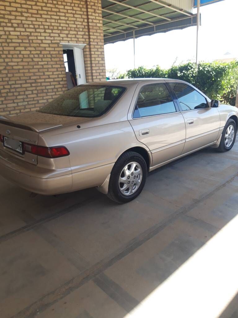 Toyota Camry 1998 - 165 000 TMT - Мары - img 1
