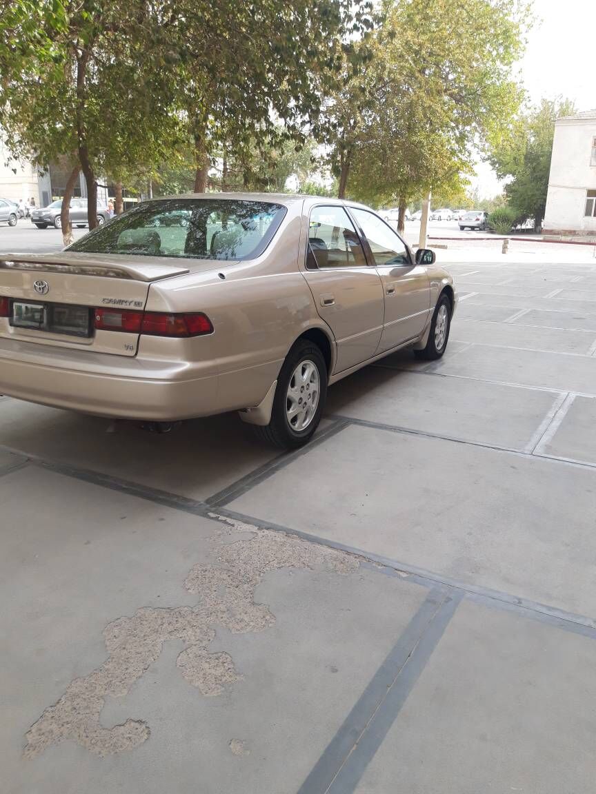 Toyota Camry 1998 - 165 000 TMT - Мары - img 2