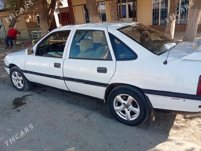 Opel Vectra 1991 - 26 000 TMT - Dänew - img 2