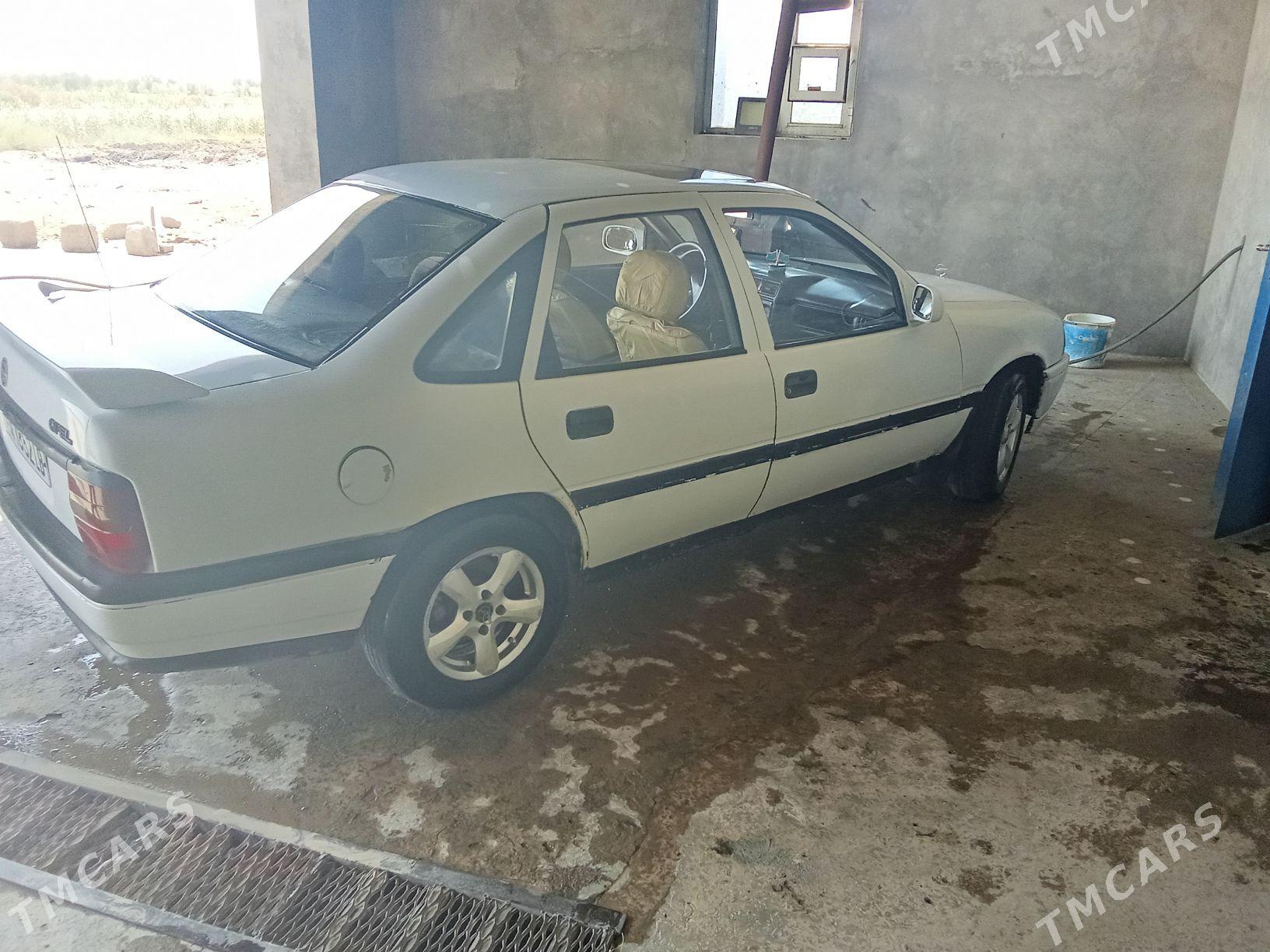 Opel Vectra 1991 - 26 000 TMT - Dänew - img 4