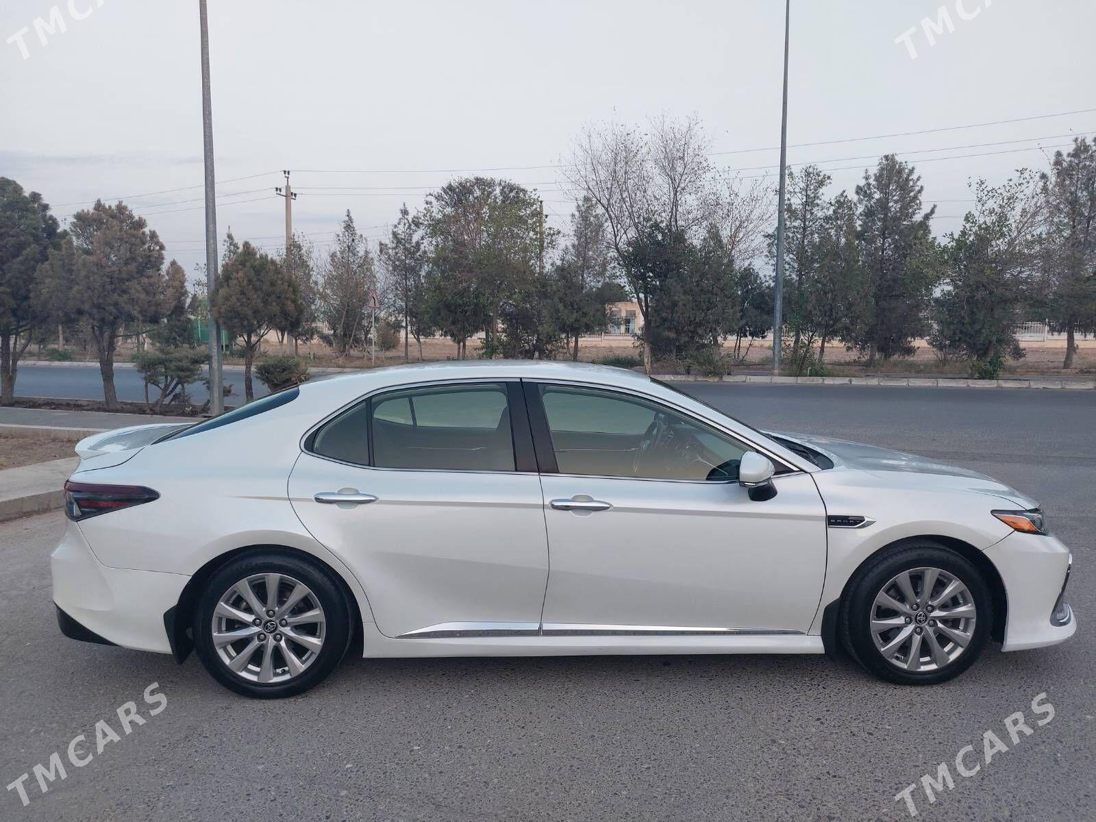 Toyota Camry 2018 - 250 000 TMT - Büzmeýin - img 6