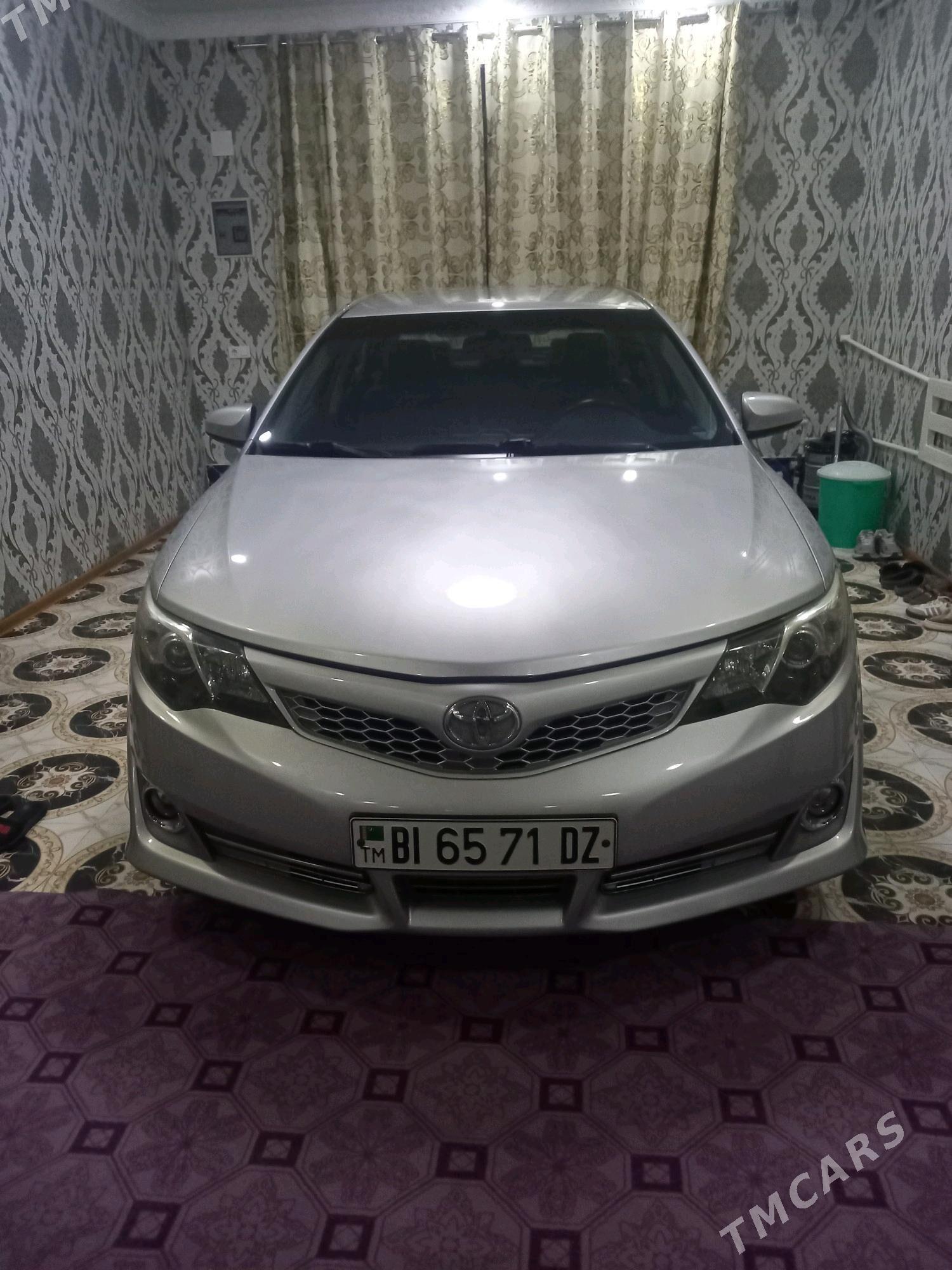 Toyota Camry 2012 - 240 000 TMT - Köneürgenç - img 3