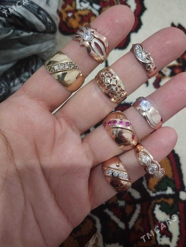 gyzyl yuzuk - Büzmeýin - img 1