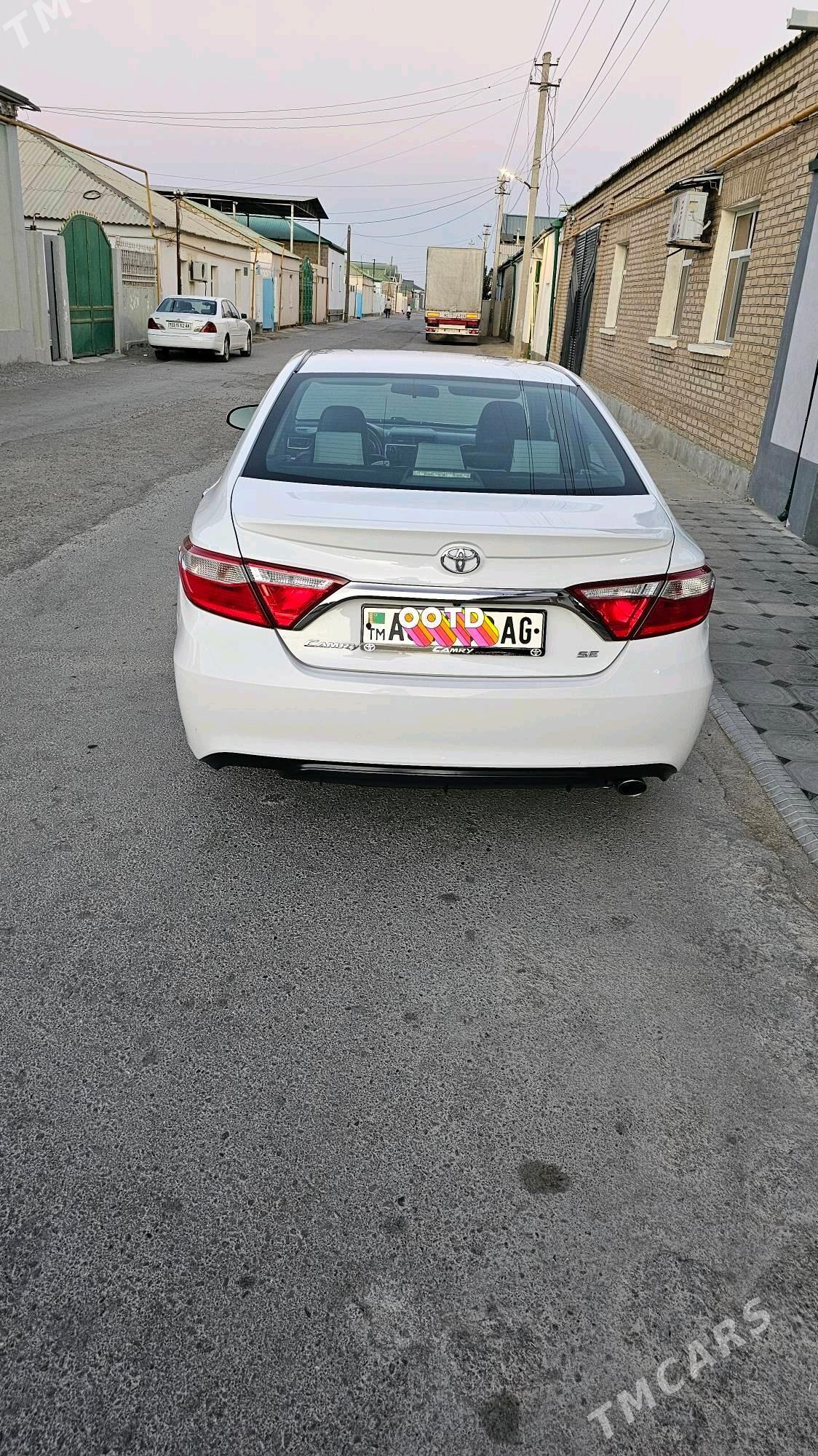 Toyota Camry 2015 - 250 000 TMT - Гарадамак Шор - img 3