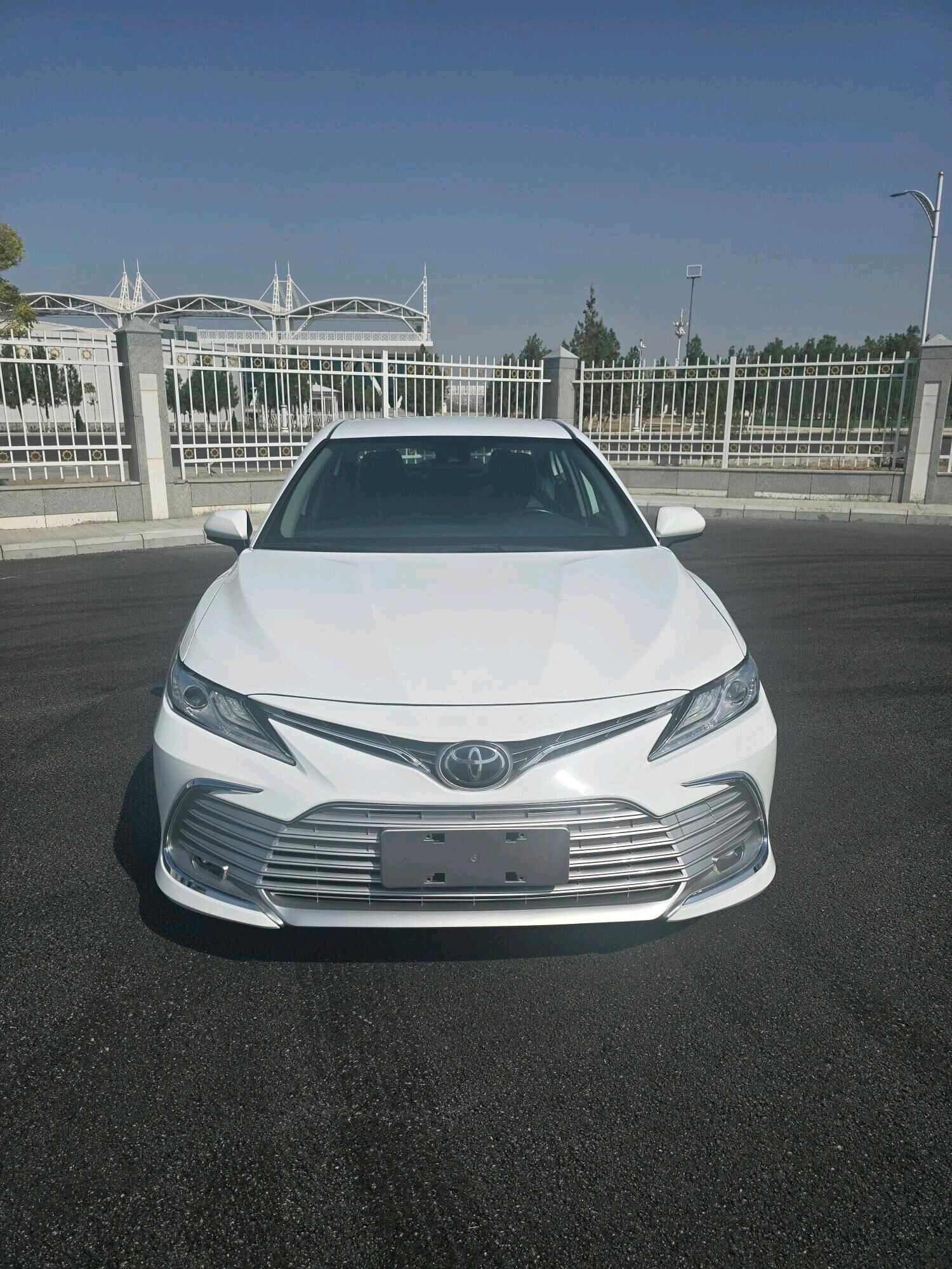 Toyota Camry 2020 - 329 000 TMT - Aşgabat - img 3