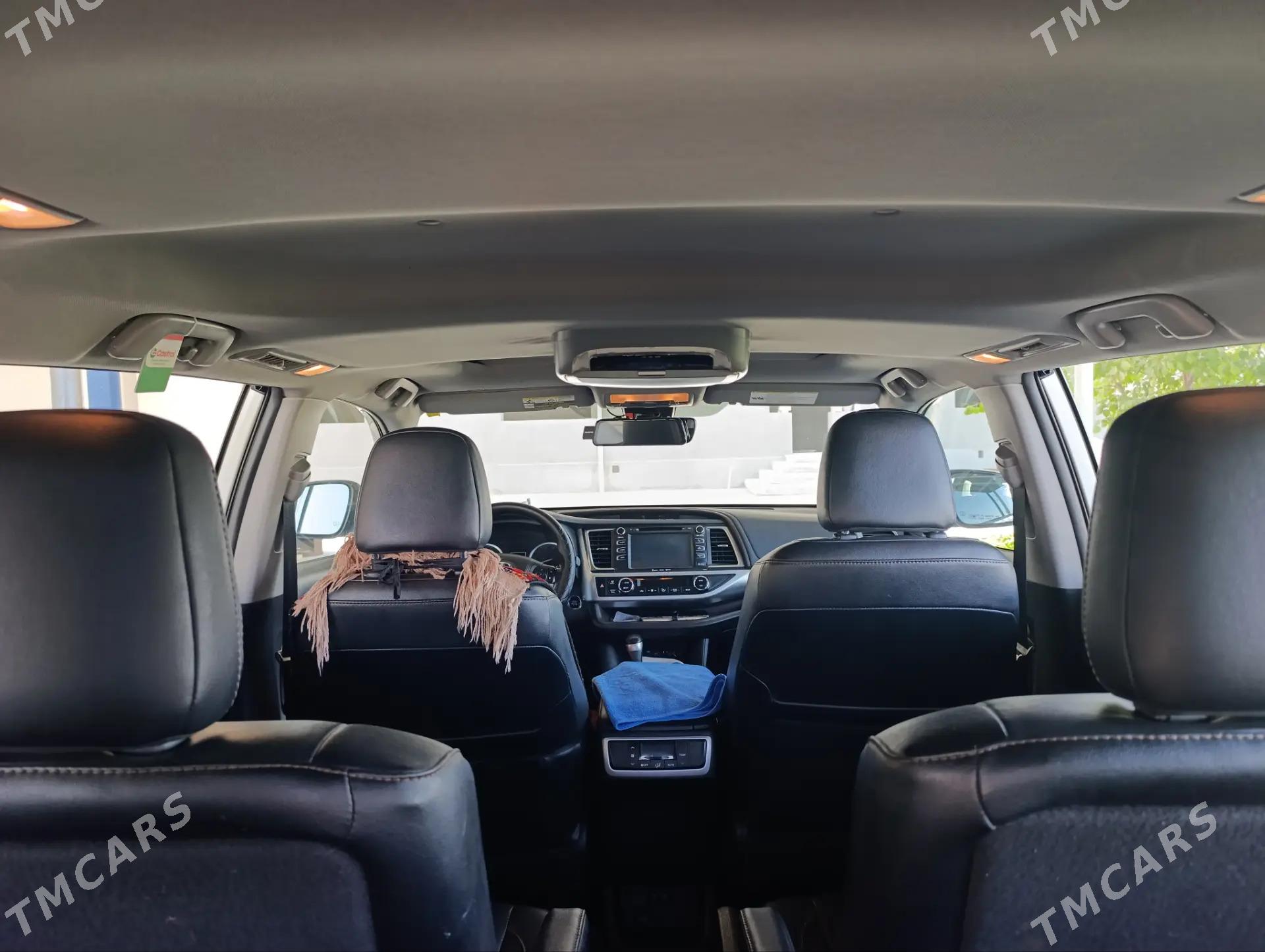 Toyota Highlander 2019 - 540 000 TMT - Мары - img 4