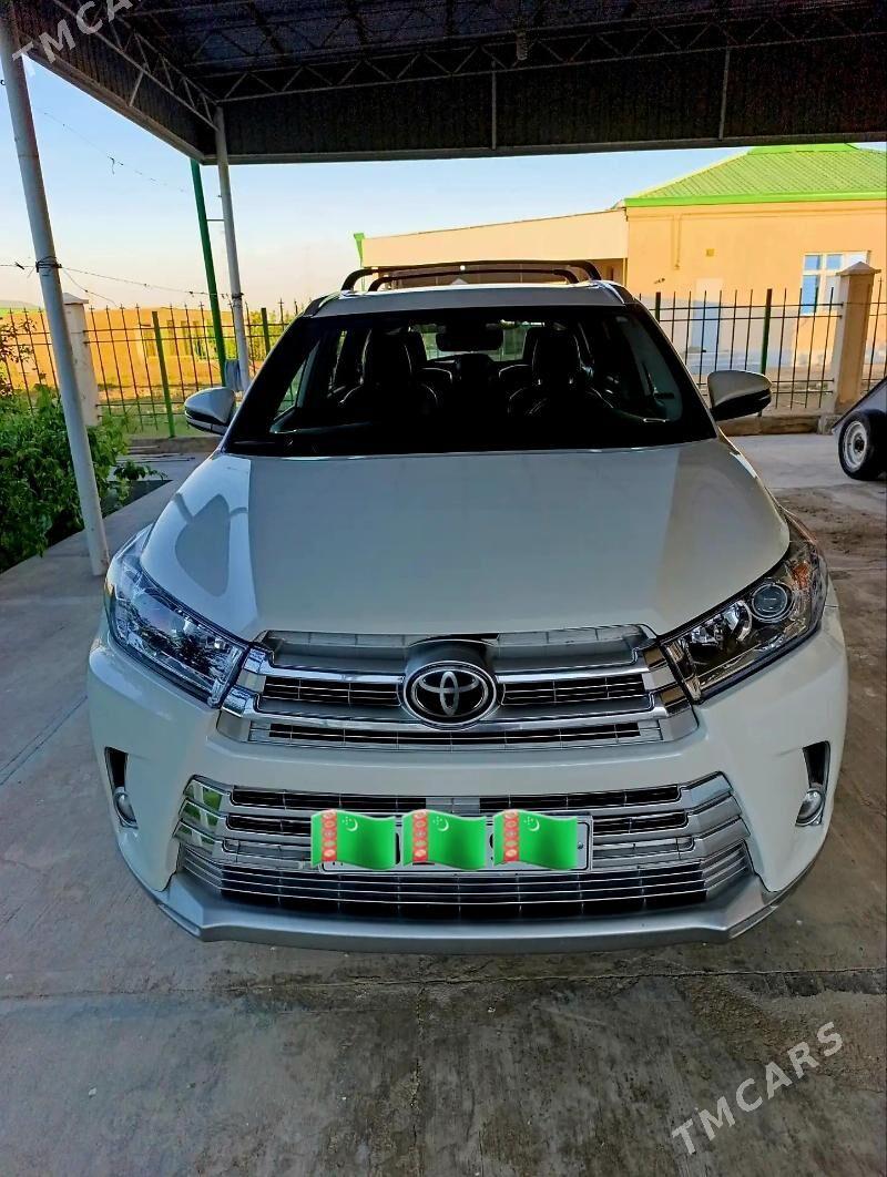 Toyota Highlander 2019 - 540 000 TMT - Мары - img 7