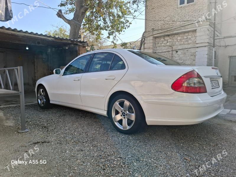 Mercedes-Benz E-Class 2009 - 175 000 TMT - Türkmenbaşy - img 1