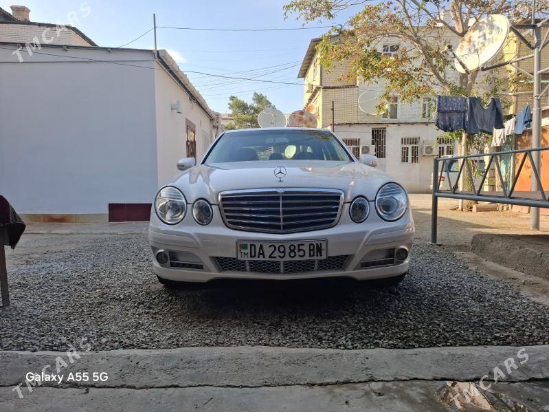 Mercedes-Benz E-Class 2009 - 175 000 TMT - Türkmenbaşy - img 2