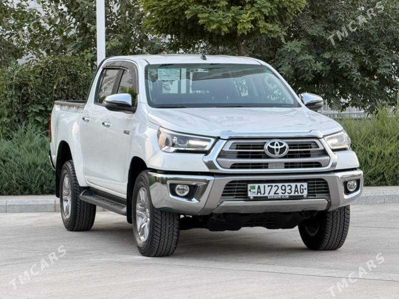 Toyota Hilux 2024 - 550 000 TMT - Aşgabat - img 3