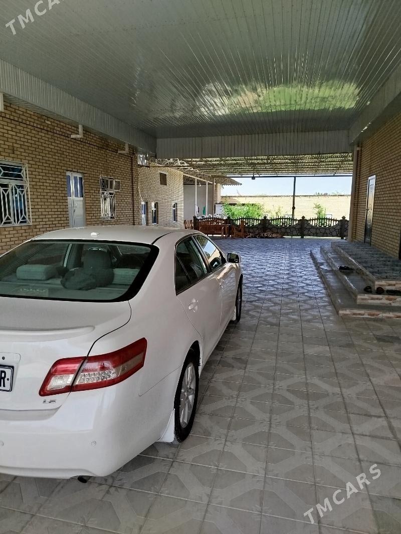Toyota Camry 2011 - 160 000 TMT - Сакарчага - img 2