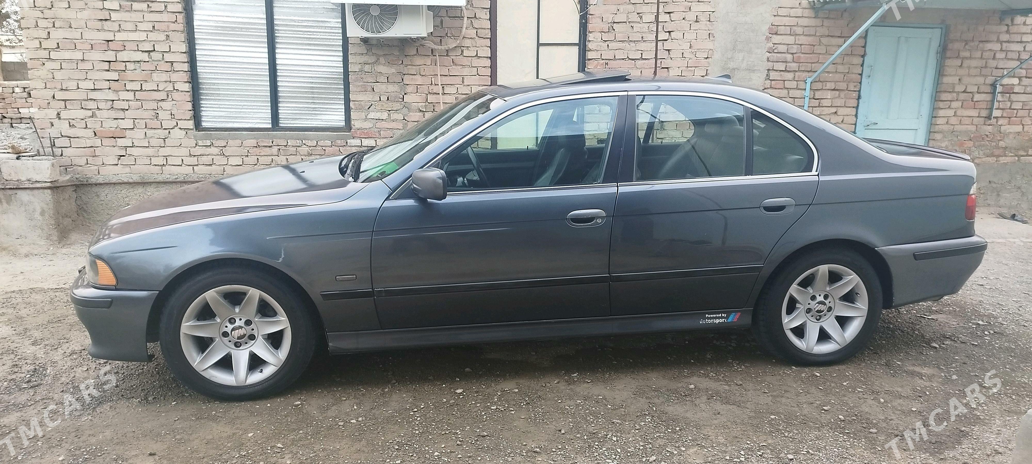 BMW E39 1998 - 95 000 TMT - Берекет - img 1