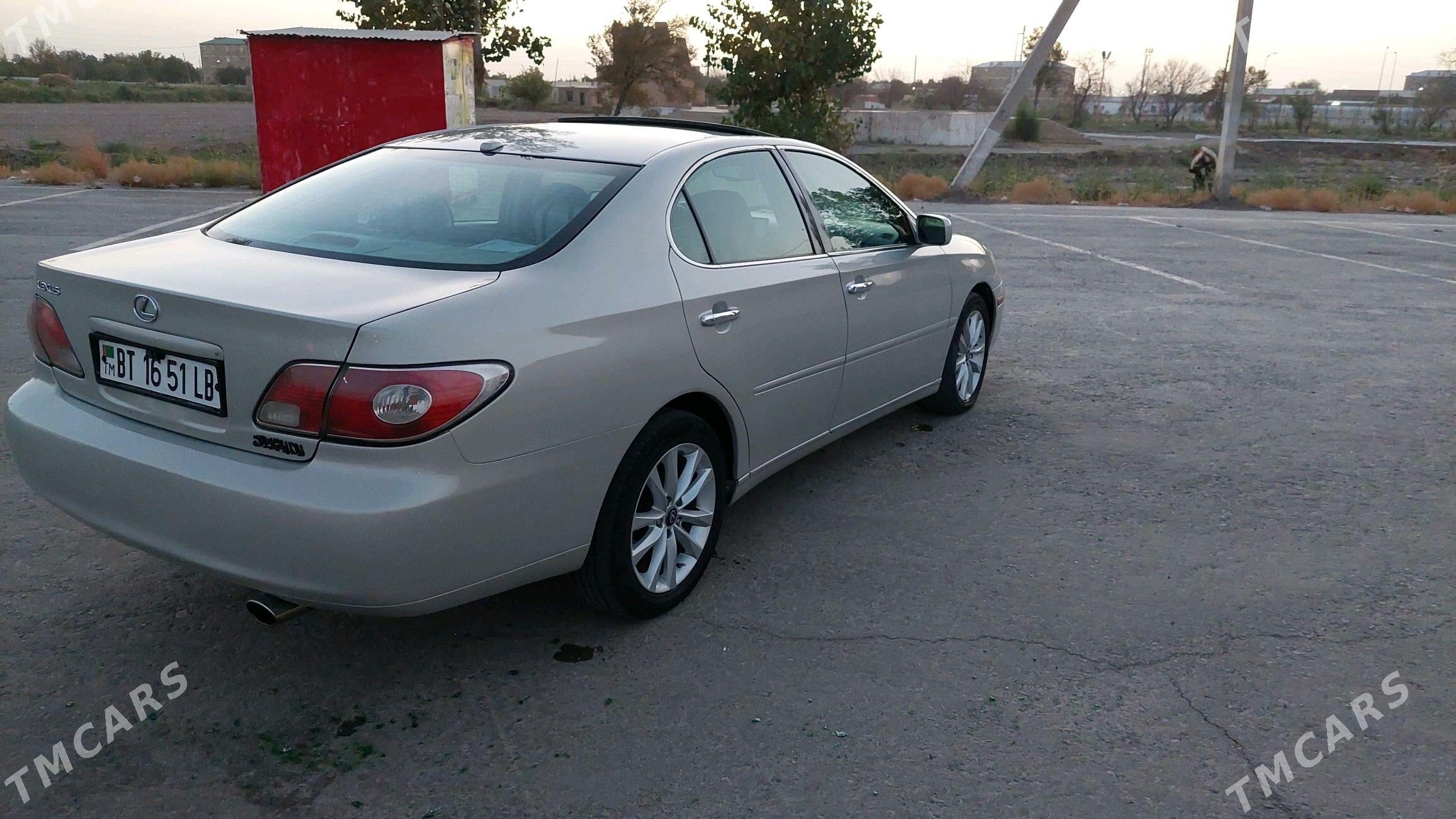 Lexus ES 300 2003 - 190 000 TMT - Фарап - img 4