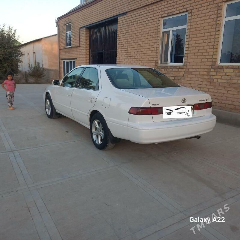 Toyota Camry 1999 - 110 000 TMT - Garabekewül - img 3