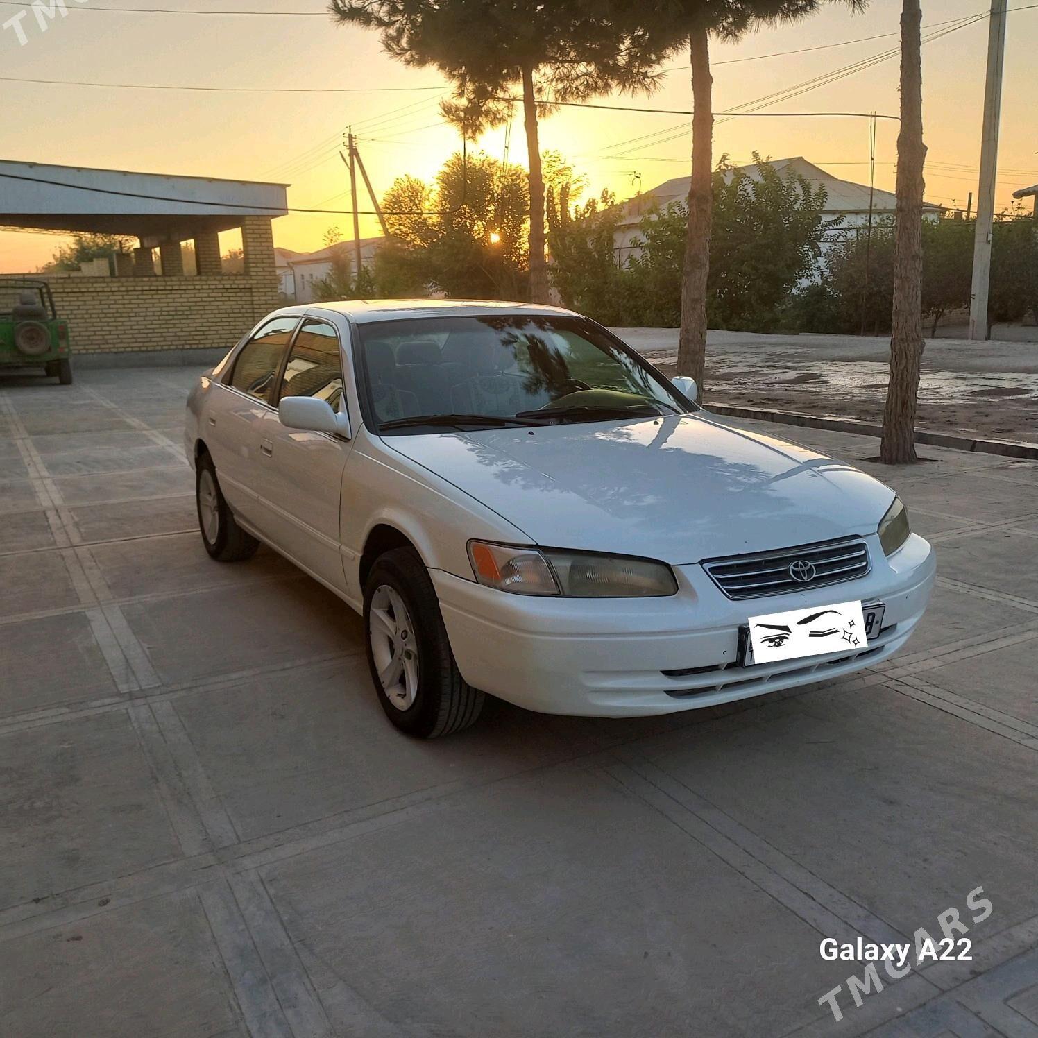 Toyota Camry 1999 - 110 000 TMT - Garabekewül - img 5