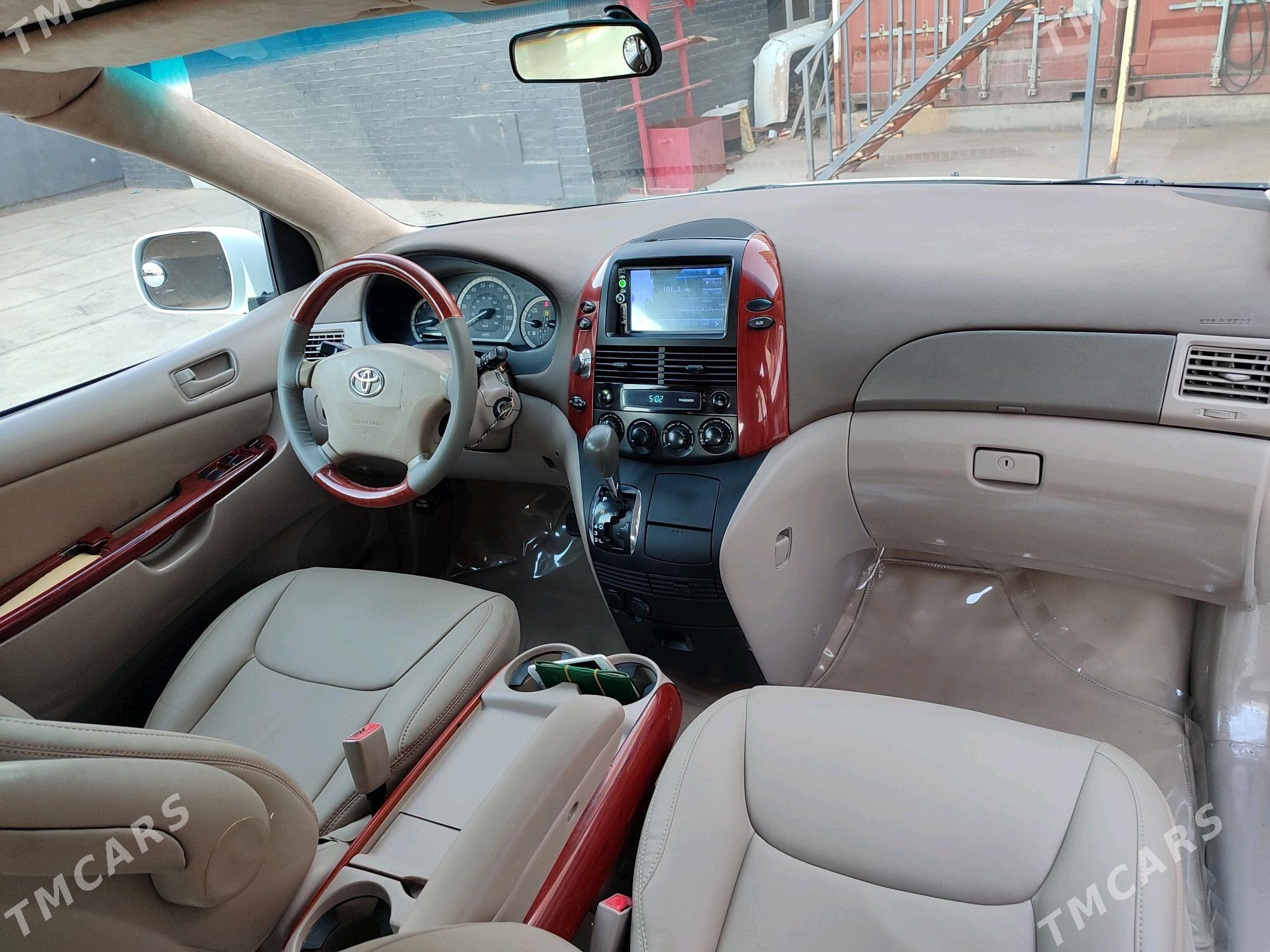 Toyota Sienna 2004 - 240 000 TMT - Mary - img 8