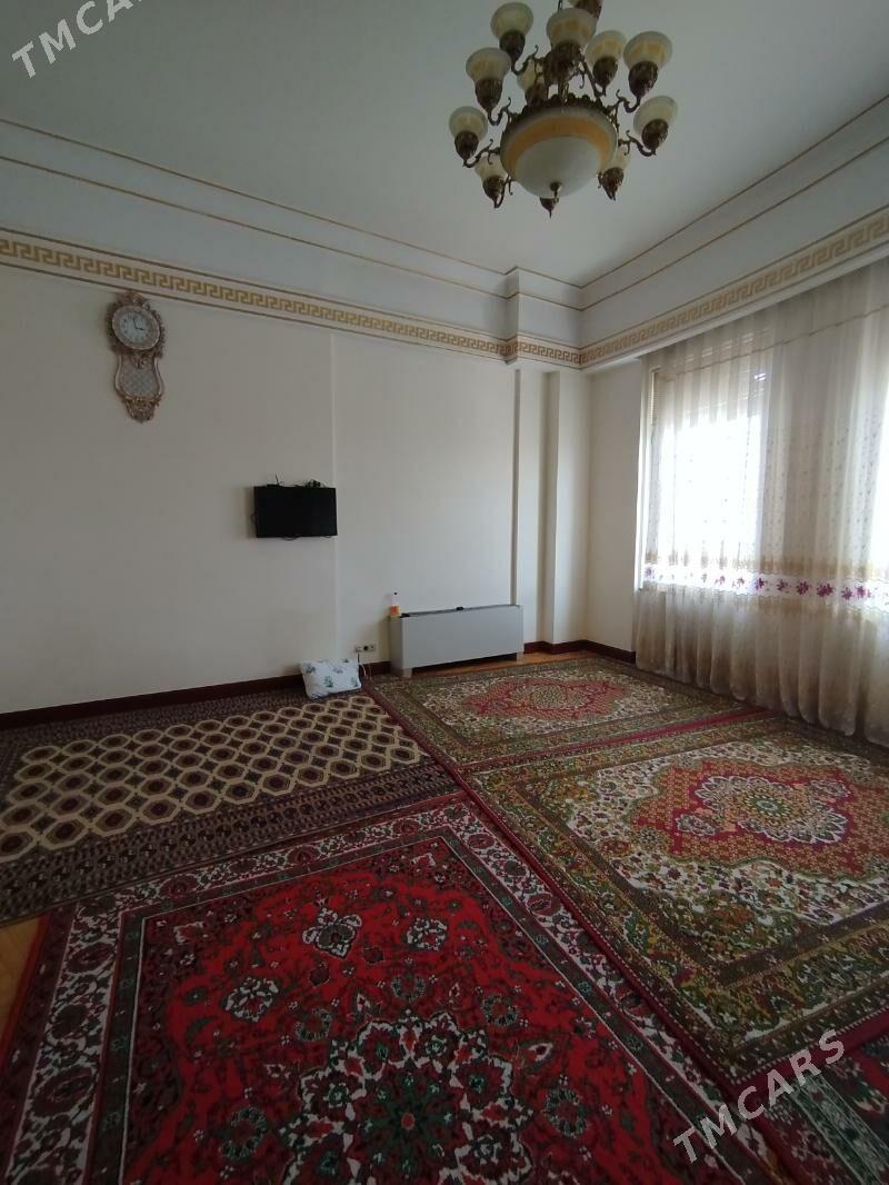 Элитка Ленина 12/6 этаж 2 ком - Türkmenbaşy şaýoly - img 9