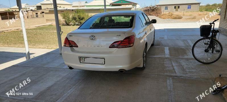 Toyota Avalon 2007 - 190 000 TMT - Мары - img 4