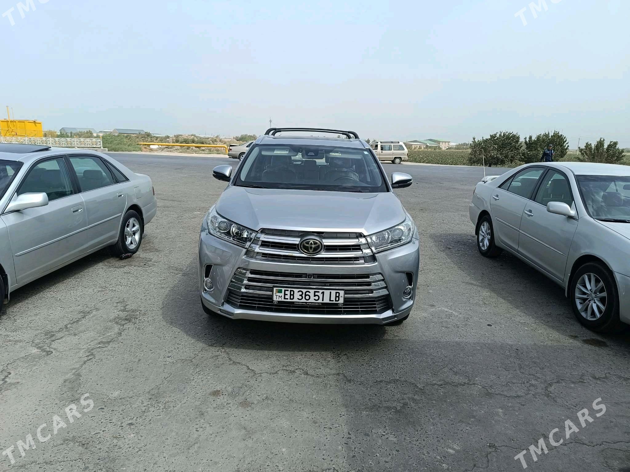 Toyota Highlander 2018 - 480 000 TMT - Türkmenabat - img 2