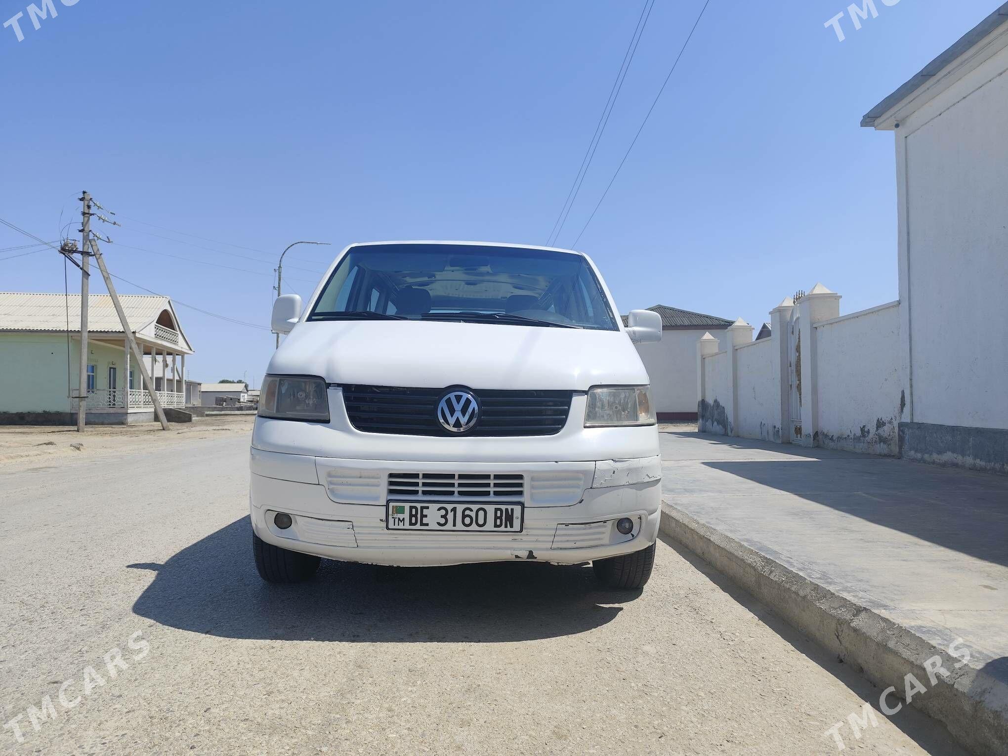 Volkswagen Transporter 2005 - 70 000 TMT - Эсенгулы - img 3