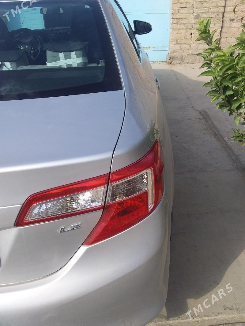 Toyota Camry 2014 - 270 000 TMT - Саят - img 3