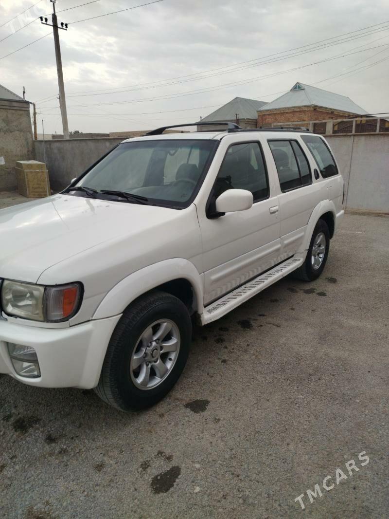 Infiniti QX4 2000 - 80 000 TMT - Bäherden - img 1