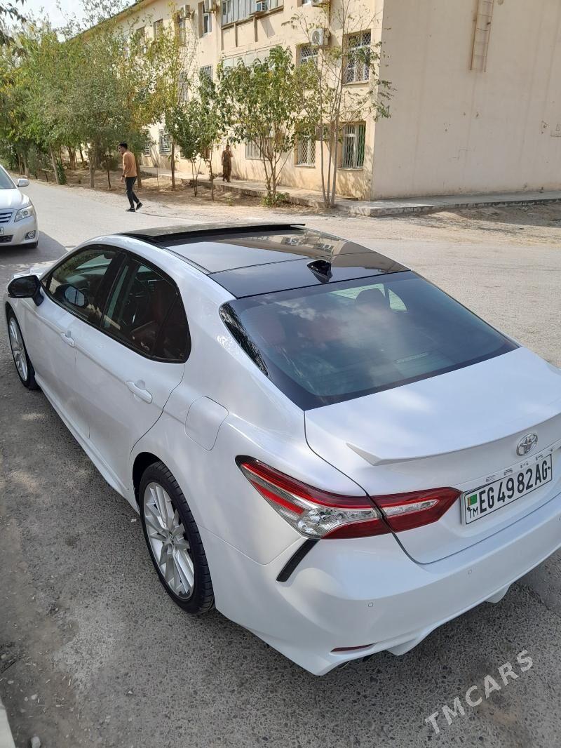 Toyota Camry 2020 - 332 000 TMT - 9 мкр - img 3