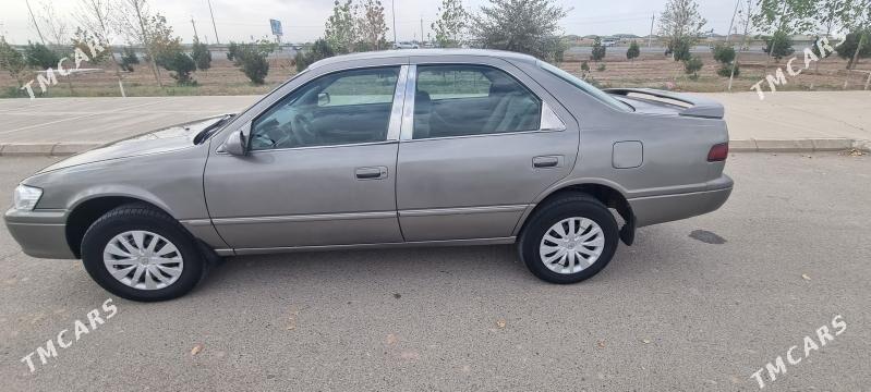Toyota Camry 1997 - 110 000 TMT - Акдепе - img 3