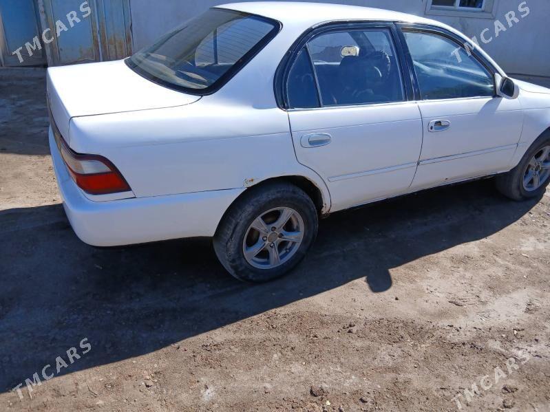 Toyota Corolla 1994 - 53 000 TMT - Köneürgenç - img 4