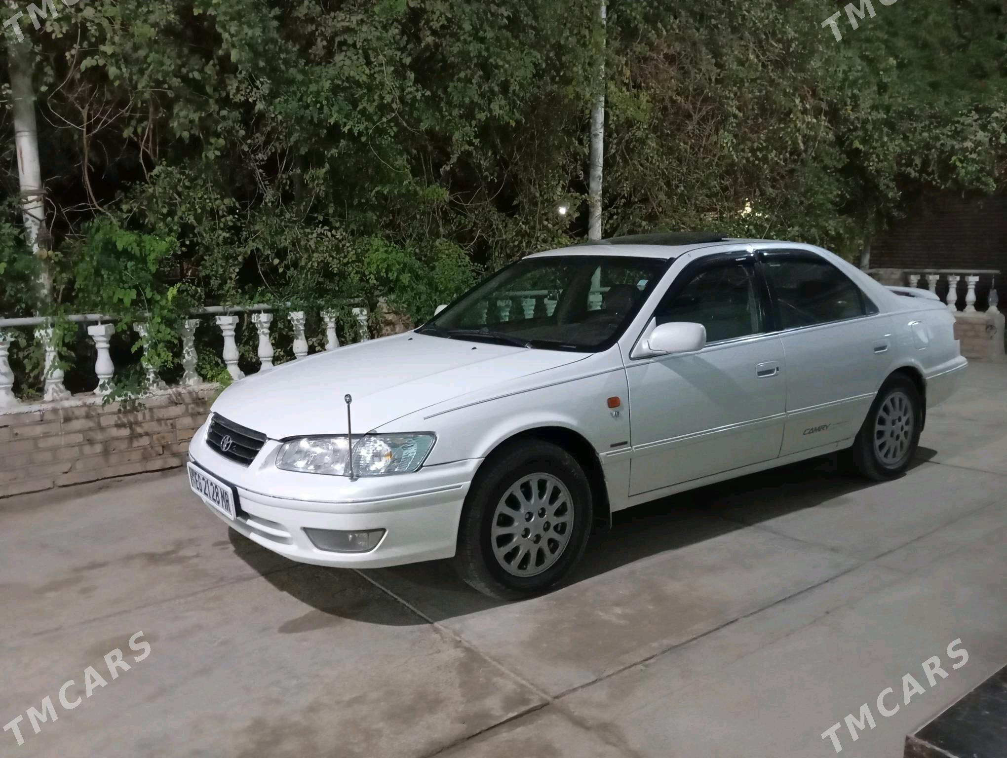 Toyota Camry 2000 - 170 000 TMT - Байрамали - img 5