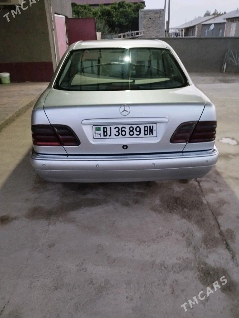Mercedes-Benz 230E 1999 - 100 000 TMT - Bereket - img 3
