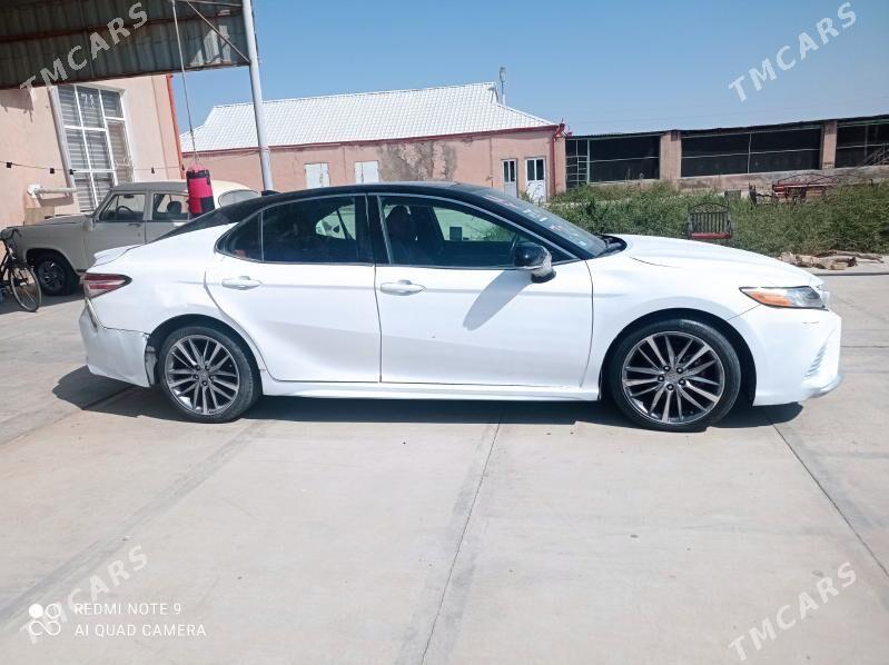 Toyota Camry 2020 - 290 000 TMT - Байрамали - img 2