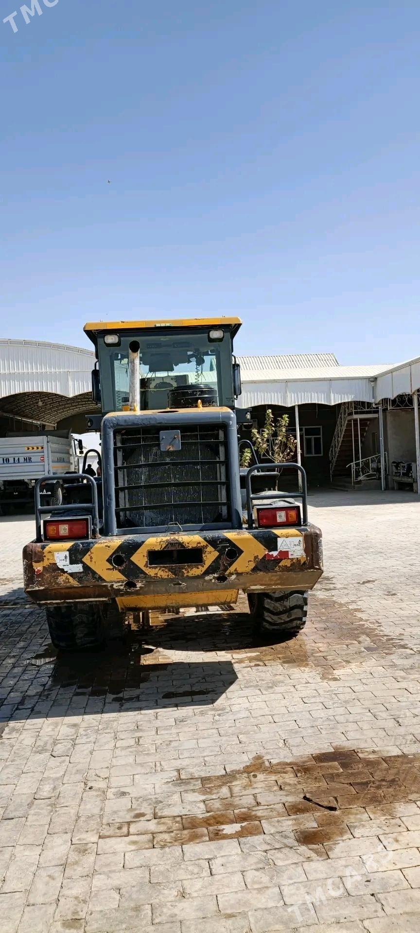 XCMG LW300F 2015 - 460 000 TMT - Ёлётен - img 6