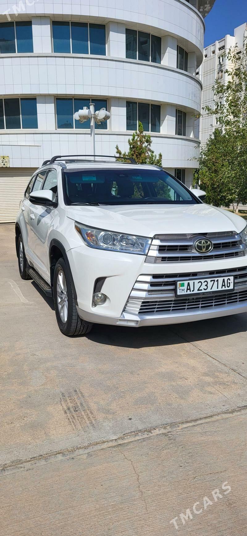 Toyota Highlander 2018 - 385 000 TMT - Ашхабад - img 8