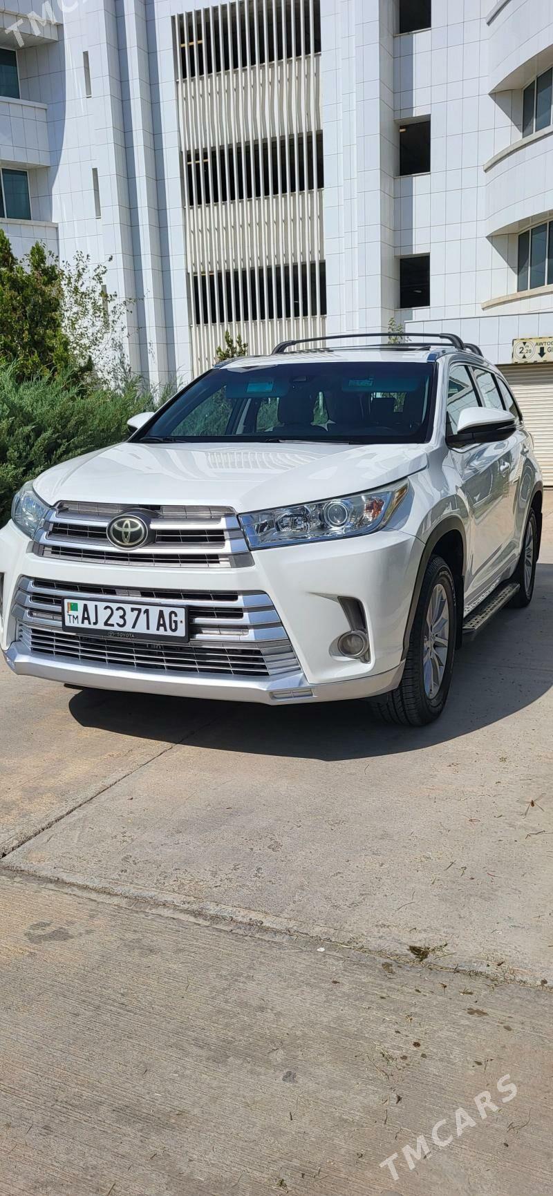 Toyota Highlander 2018 - 385 000 TMT - Ашхабад - img 9