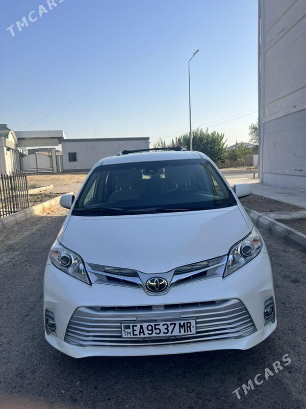 Toyota Sienna 2019 - 385 000 TMT - Мары - img 2