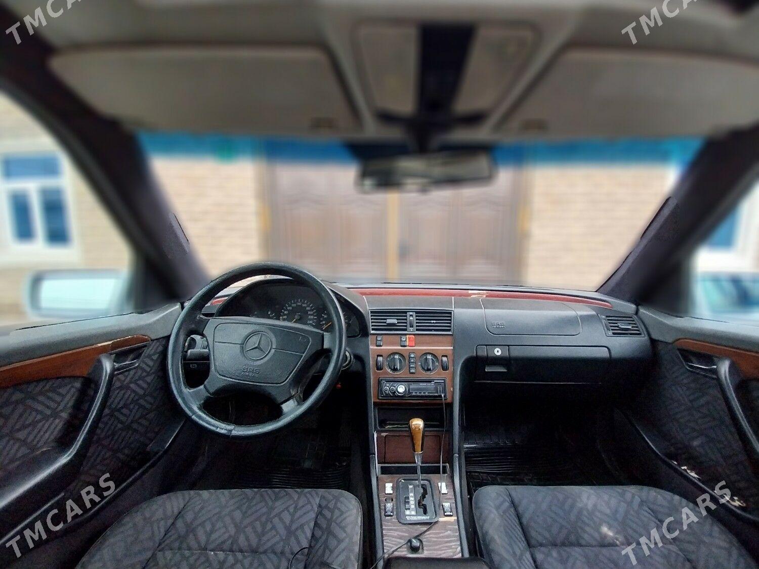 Mercedes-Benz C-Class 1994 - 60 000 TMT - Köneürgenç - img 3