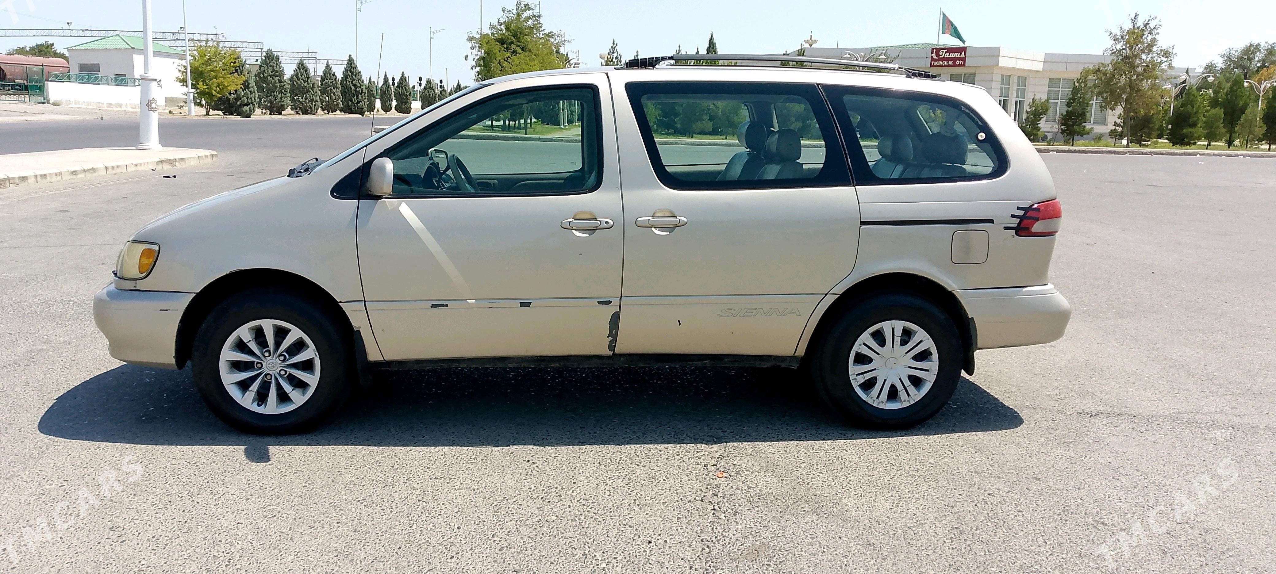 Toyota Sienna 2001 - 120 000 TMT - Mary - img 2