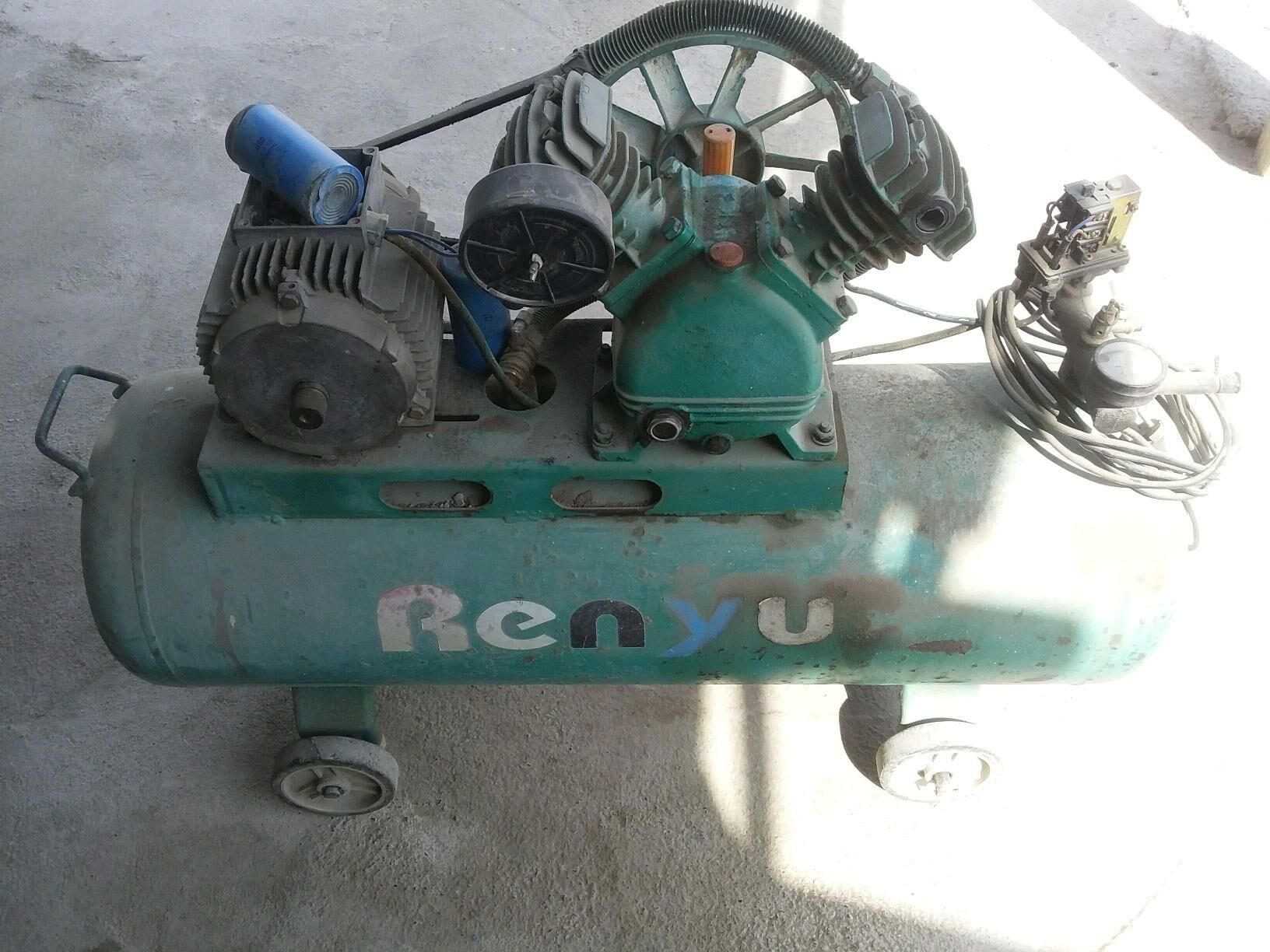 Кампресор 1 200 TMT - Ýaşlyk - img 2