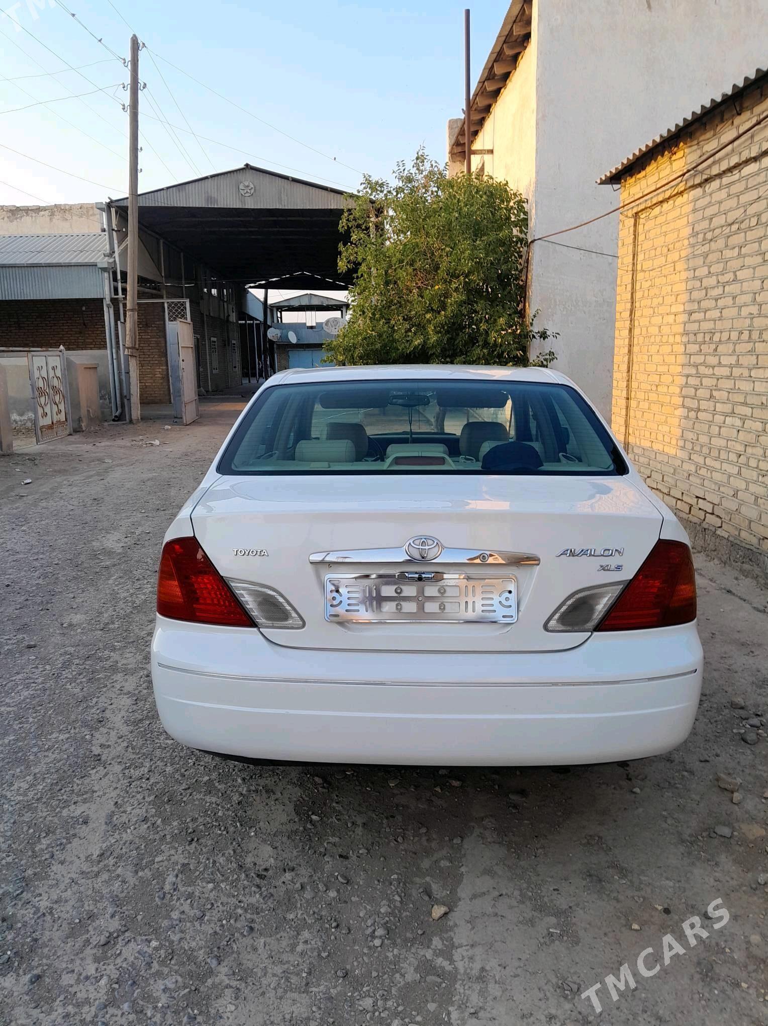 Toyota Avalon 2002 - 200 000 TMT - Ёлётен - img 2