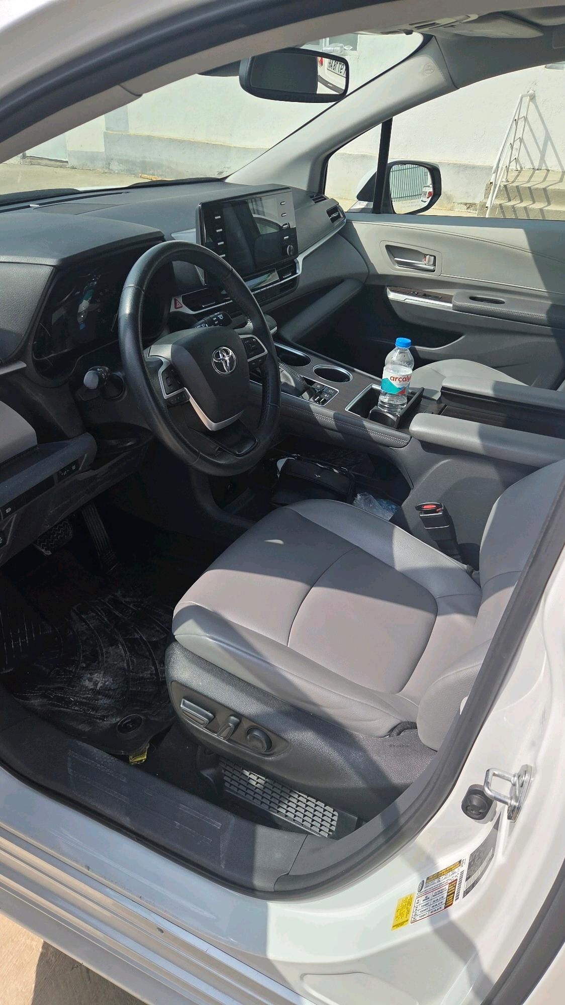 Toyota Sienna 2022 - 550 000 TMT - Гёкдепе - img 5